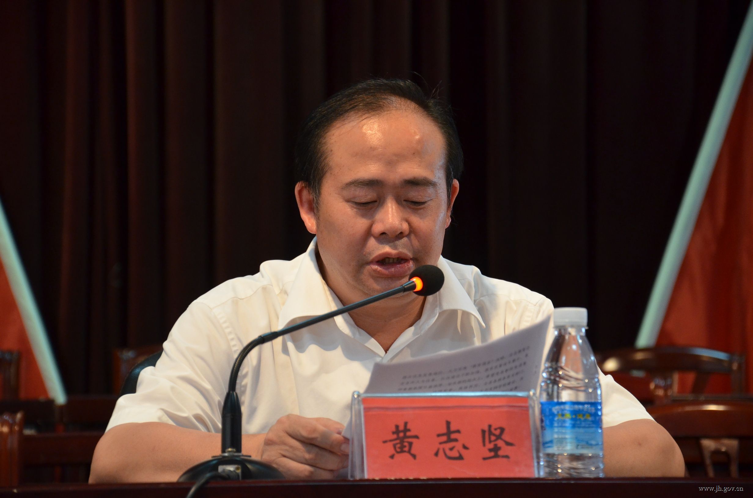 江华召开第30个教师节庆祝表彰大会