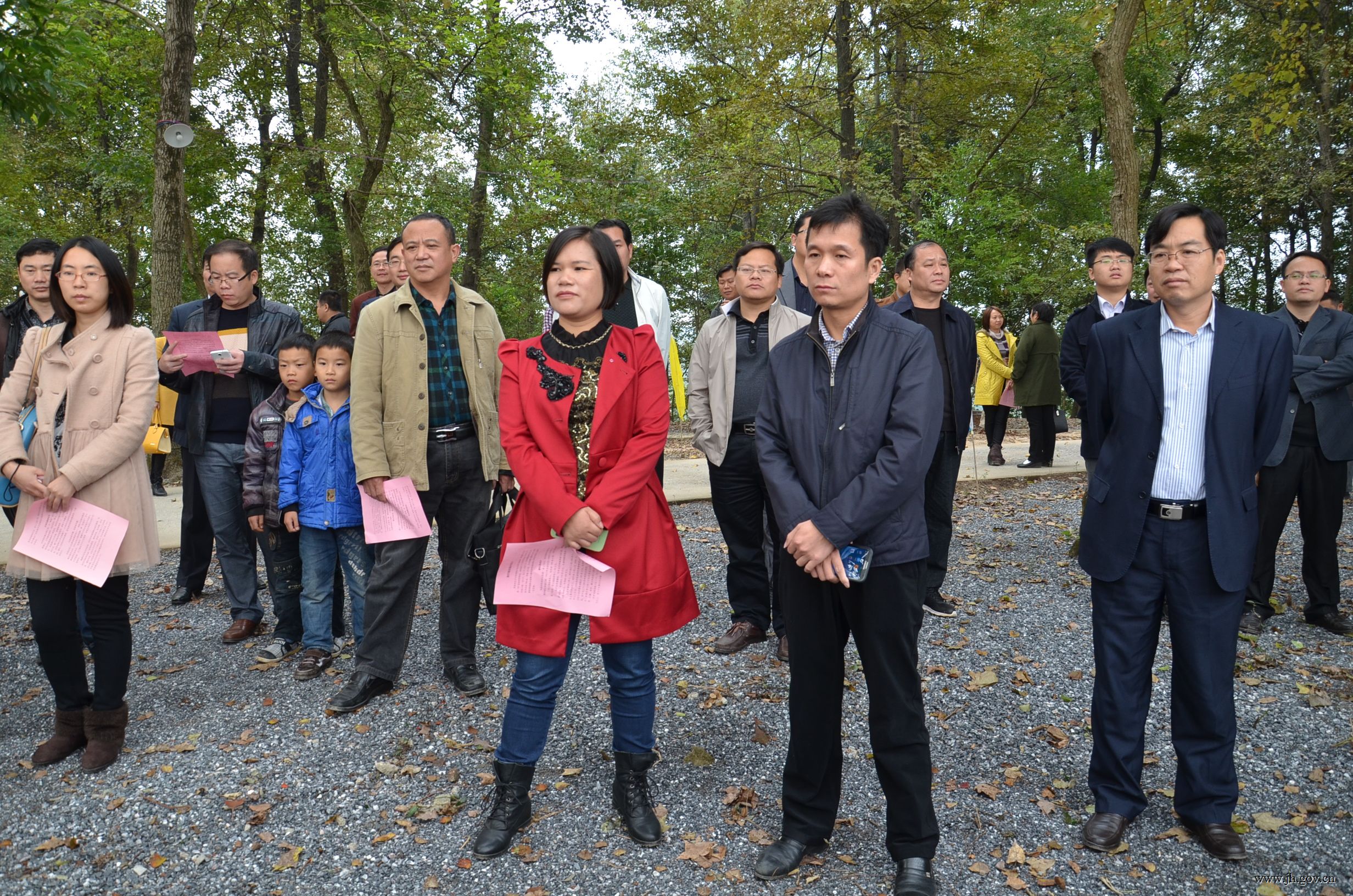 全县小康社会建设工作现场推进会召开_县长活动_江华瑶族自治县人民