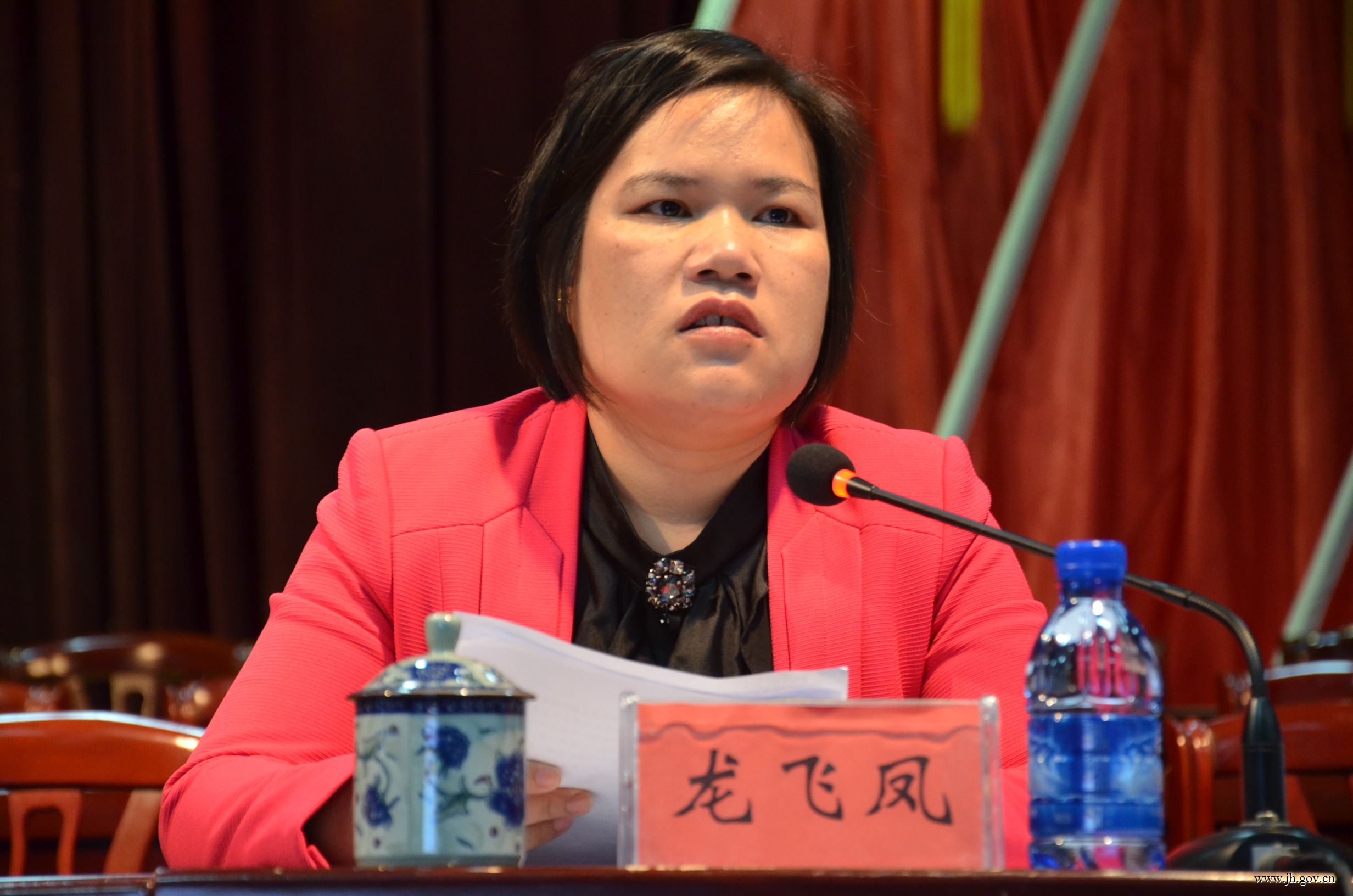 全县建设扶贫工作会议召开