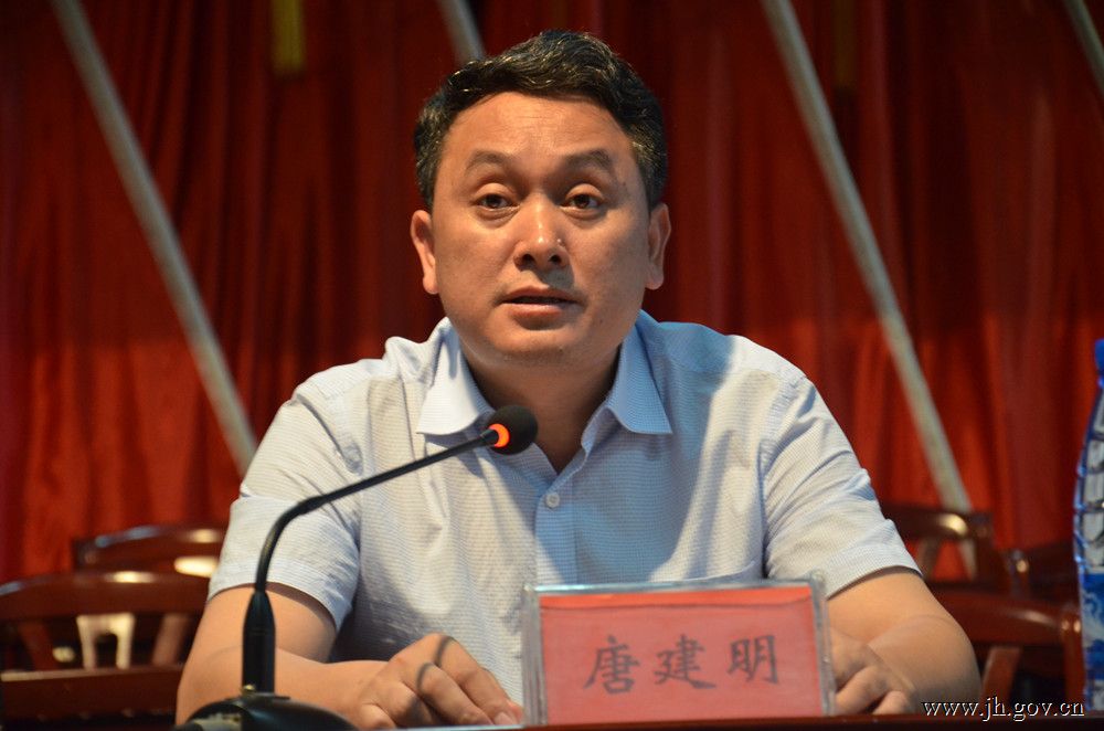 县委中心组举行2015年第五次集中学习