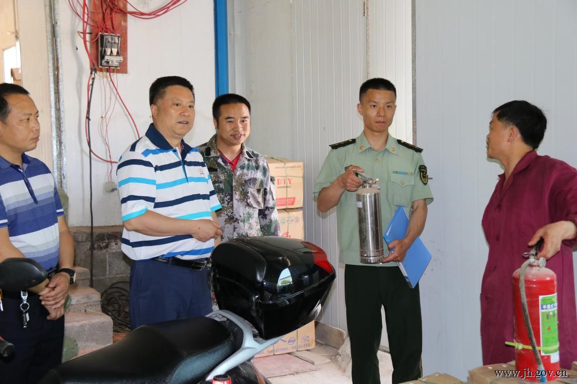 王亚珉带队深入桥市乡开展安全生产和信访维稳工作大检查